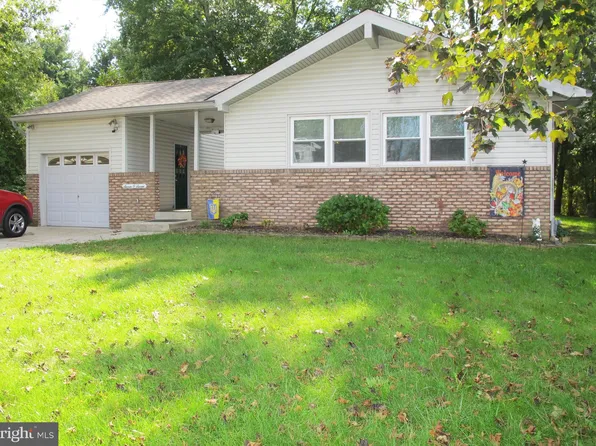 707 Willow Dr, Cinnaminson, NJ 08077