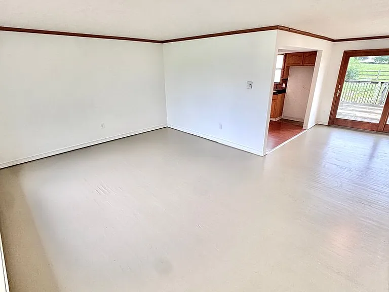 8325 Schantz Rd — Photo 3