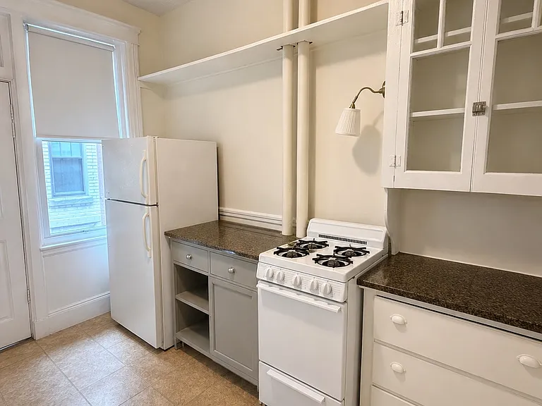 7 Lothian Rd #21 — Photo 6