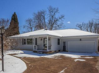 29380 Woodall Rd, Solon, OH 44139