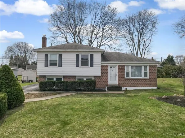 2716 Swanson St, Easton, PA 18045