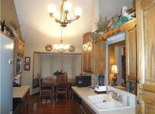 1904 N Carter Ave, Augusta, KS 67010