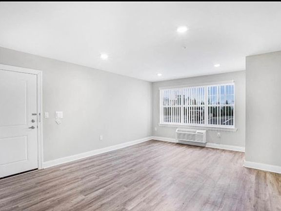 3rd image of 1700 S Stiles St APT 201
