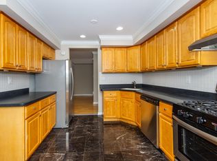 109 Delamere Dr APT 10, Princeton, NJ 08540