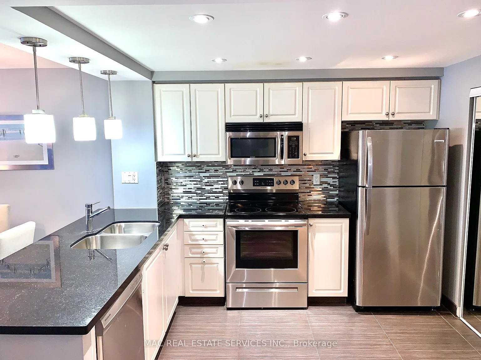 2 bed, $4,100 — Photo 3