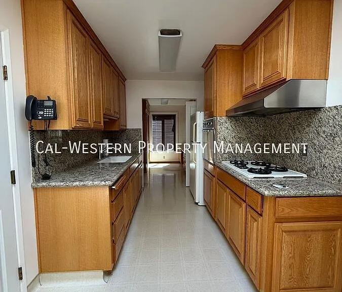 7790 Robindell Way — Photo 2