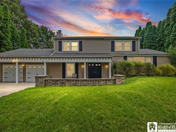 84 Deer Creek Rd, Pittsford, NY 14534