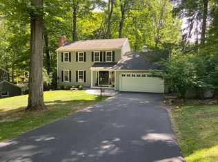 35 Clarkes Xing, Fairport, NY 14450