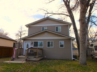 210 18th St SE, Minot, ND 58701