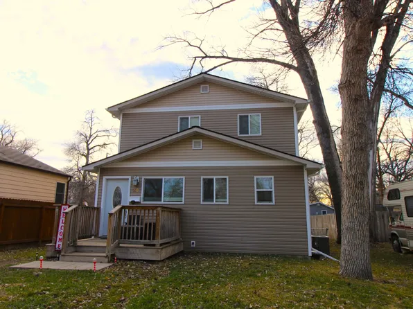 210 18th St SE, Minot, ND 58701