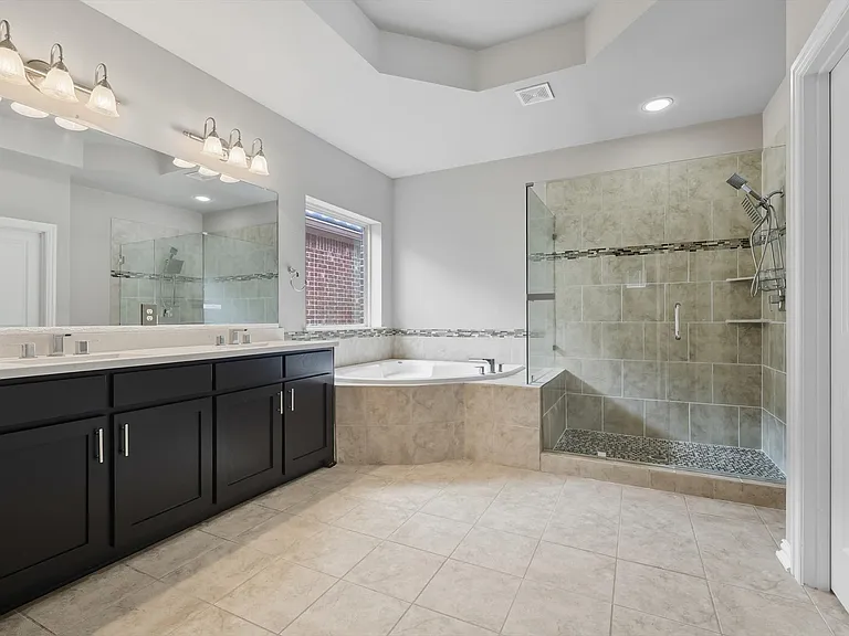 6665 Escena Blvd — Photo 25