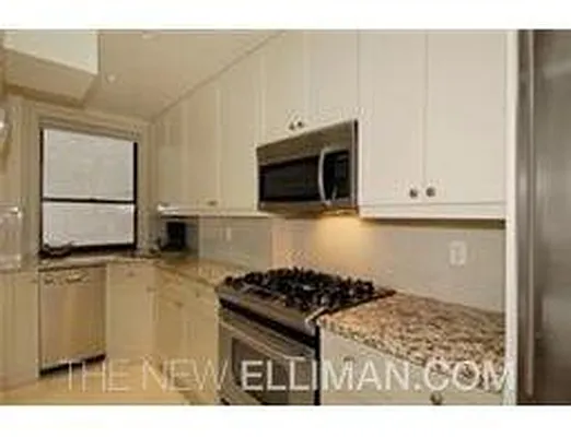 Rented by Douglas Elliman | media 27