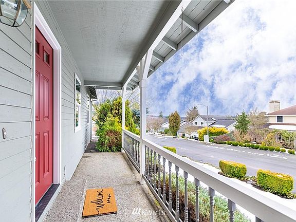 2nd image of 1810 136th Pl SE