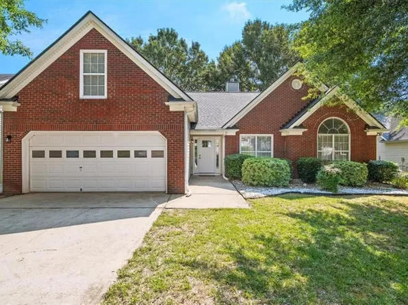 2703 Hillvale Cove Dr, Lithonia, GA 30058