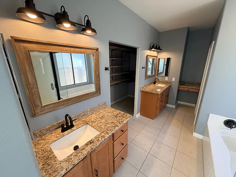 8137 Slate Falls St — Photo 13