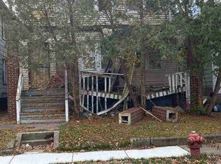 7045 Pilgrim St, Detroit, MI 48238