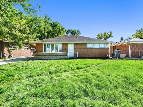 666 W 14th Pl, Chicago Heights, IL 60411