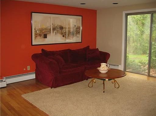 2nd image of 17 Heather Rd