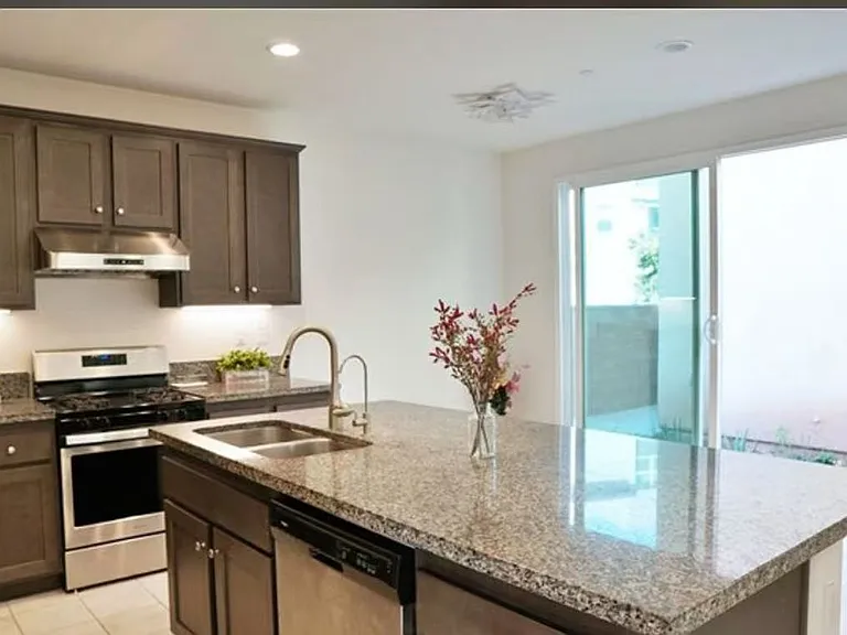 10519 Wilding Dr — Photo 4