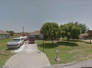 525 Apple St, Joshua, TX 76058