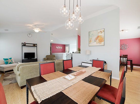 4th image of 2365 Stoughton Cir #2365