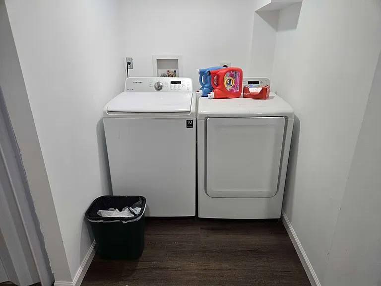 302 Park Hall S — Photo 12