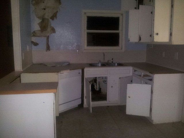 2nd image of 501 Elm St