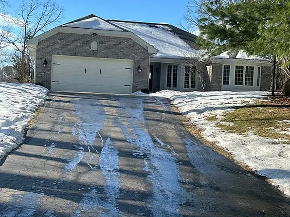 9295 Shore Oaks Ln, Richland, MI 49083