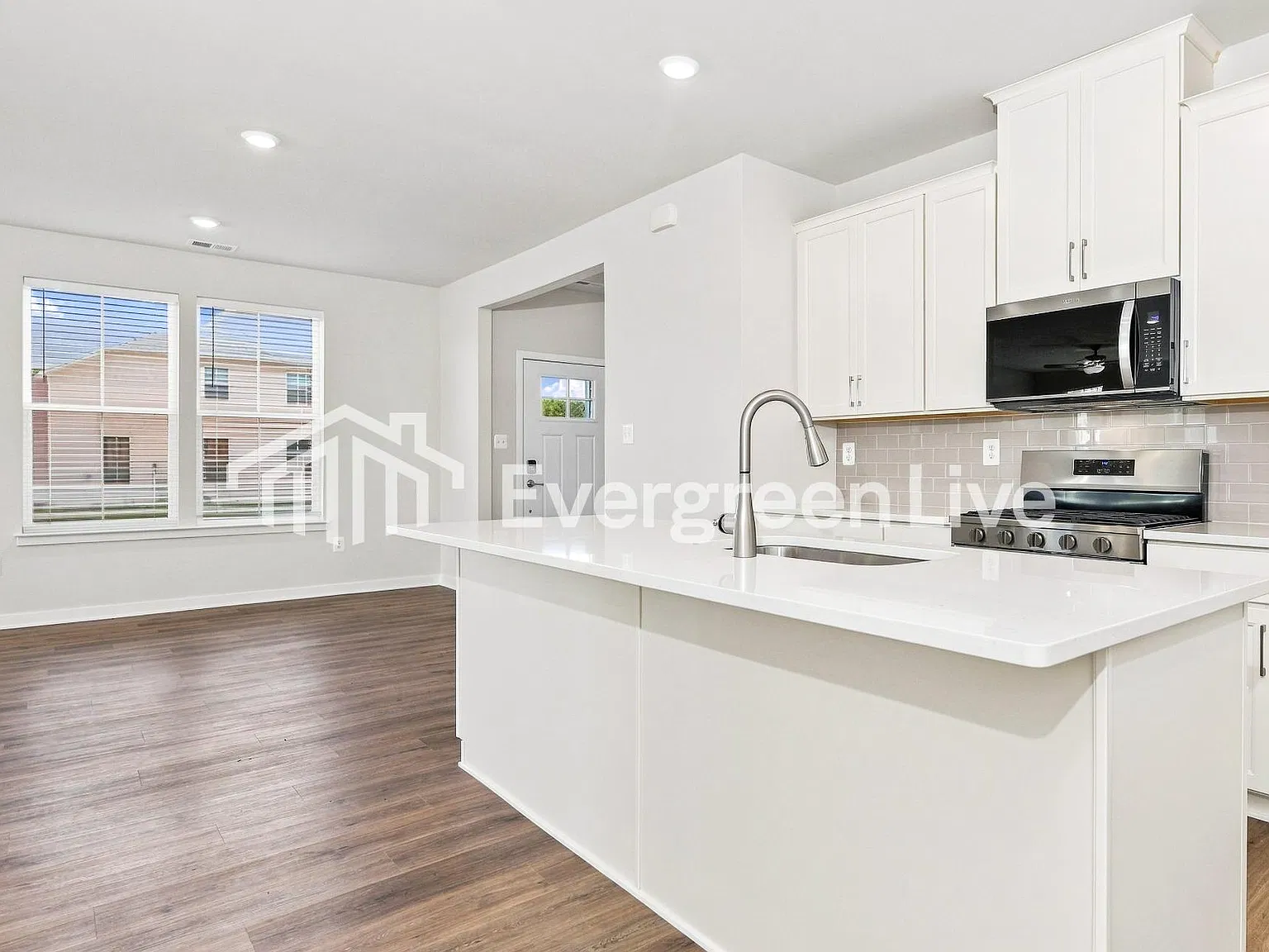 2 bed, 2.0 bath, 1518 sqft, $2,090 — Photo 4