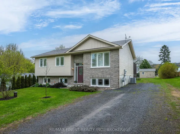 145 Upper Lake St, Prince Edward County, ON K0K 2T0
