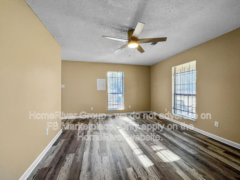 3 bed, 2.0 bath, 1250 sqft, $1,600 — Photo 4