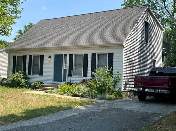 25 Amos Dr, Springfield, MA 01118
