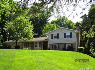 81 Clarkes Xing, Fairport, NY 14450