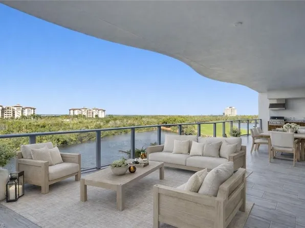 4810 Pelican Colony #404, BONITA SPRINGS, FL 34134