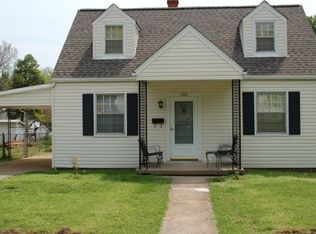 133 Harris Pl, Danville, VA 24541