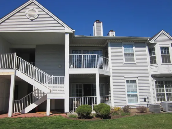 51 Caitlin Ct #87, Franklin Park, NJ 08823
