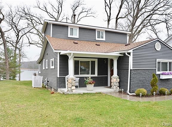 2nd image of 4626 Rockcroft Blvd