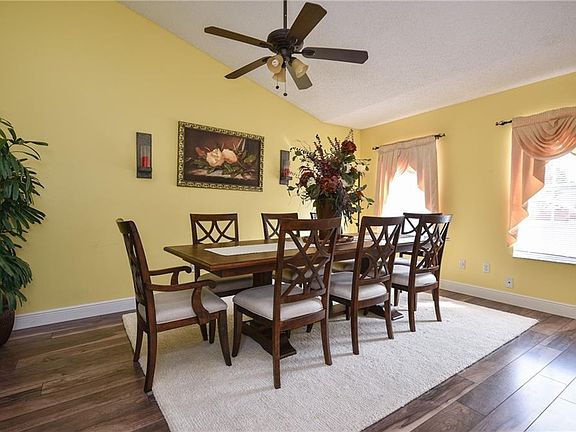 4th image of 3008 Carlsbad Ct