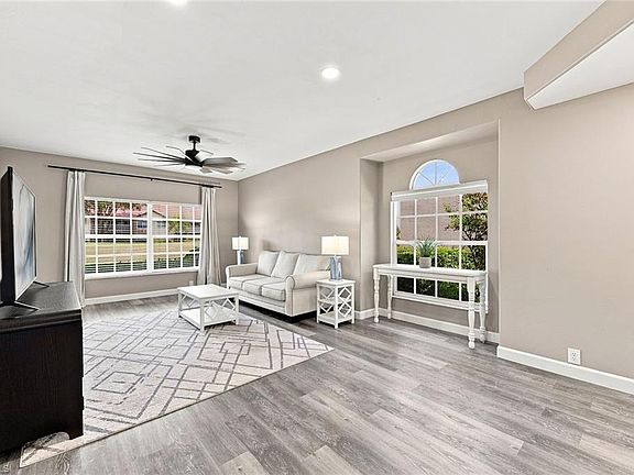 3rd image of 28080 Cavendish CT #2006