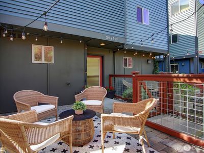 5929 California Avenue SW #B, Seattle, WA, 98136
