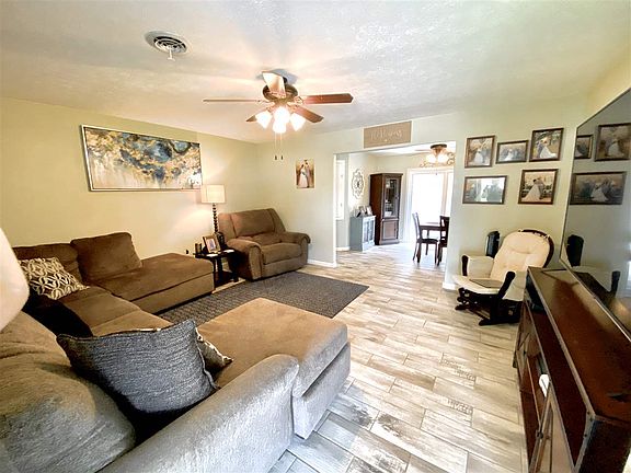 4th image of 1332 Tiger Dr
