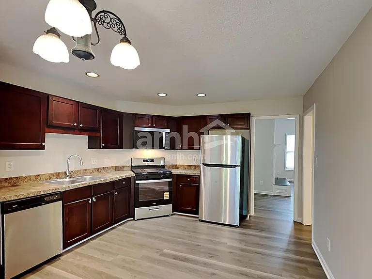 321 Winchester Way — Photo 3
