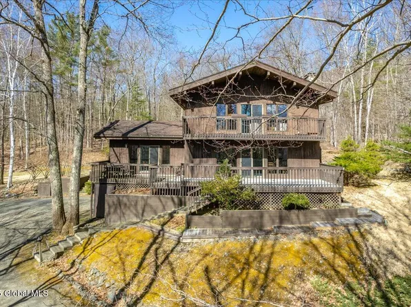119 Fawn Ridge Way, East Nassau, NY 12062