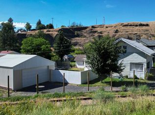 311 E Cooper St, Colfax, WA 99111