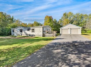 481 Norridgewock Rd, Fairfield, ME 04937