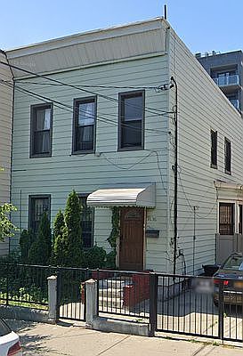 2nd image of 3636 32nd St #2