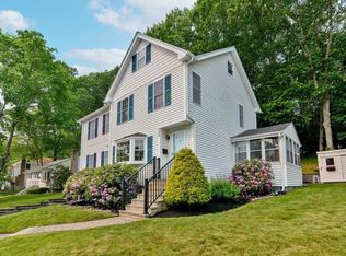 250 Ridgewood Dr, Norwood, MA 02062