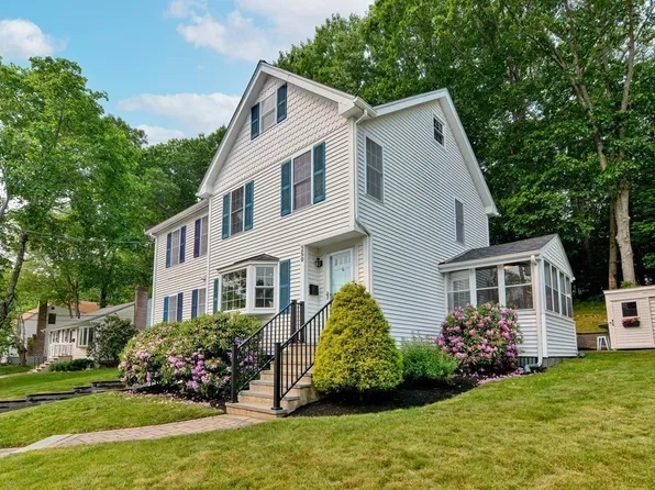 250 Ridgewood Dr, Norwood, MA 02062
