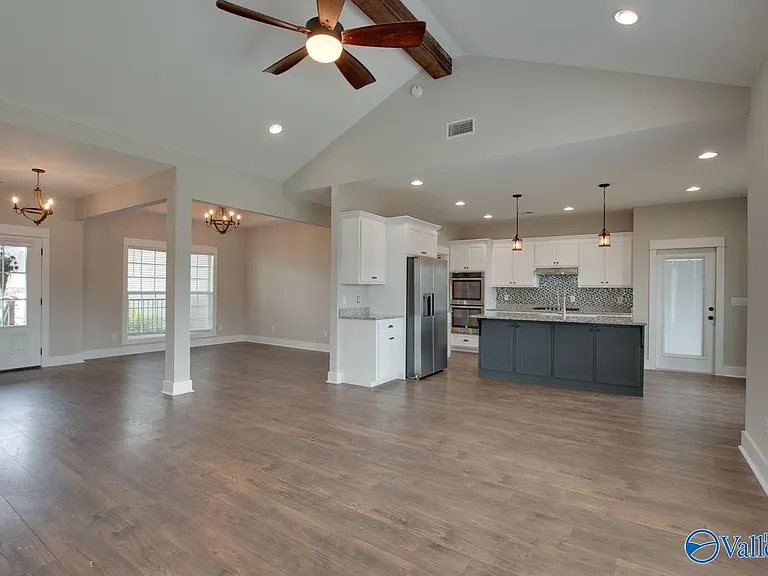 1837 Saddle Trace Ln — Photo 6