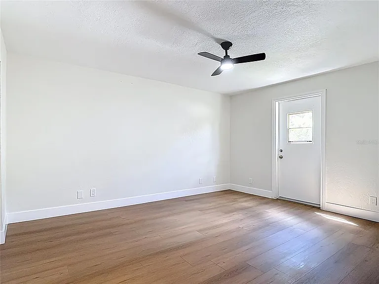 1415 Frances Dr — Photo 20